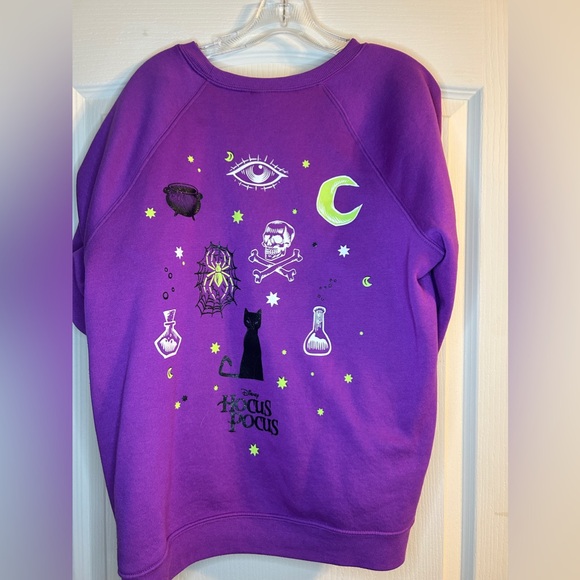 Hocus Pocus sweatshirt size XL juniors - Picture 2 of 3